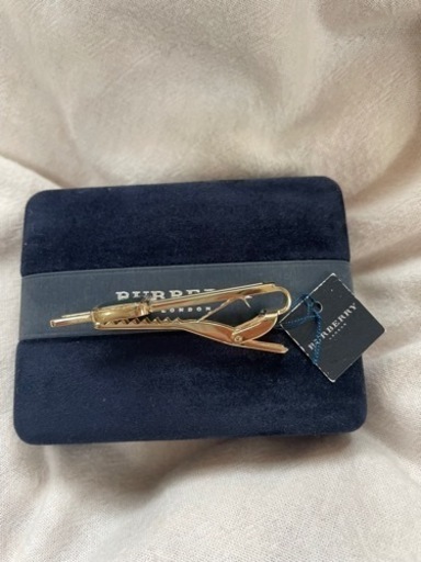 Burberry （バーバリー）ネクタイピン　ゴールド