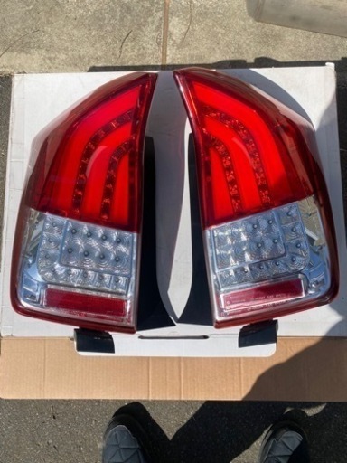 30プリウス  クリスタルアイ　ファイバーテール