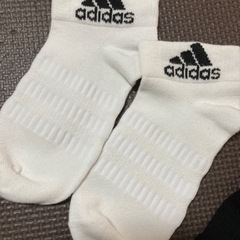 新品未使用✨adidas✨ユニクロ✨靴下✨式服✨冠婚葬祭✨フォーマルセットの画像