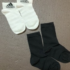 新品未使用✨adidas✨ユニクロ✨靴下✨式服✨冠婚葬祭✨フォーマルセットの画像