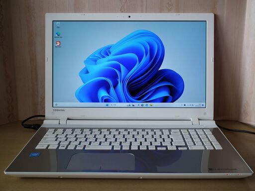 【東芝Dynabook T75/RG SSD480GB搭載WIN11/Core-i7/ﾒﾓﾘ8GB/Office365】