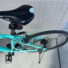 自転車 クロスバイクの画像