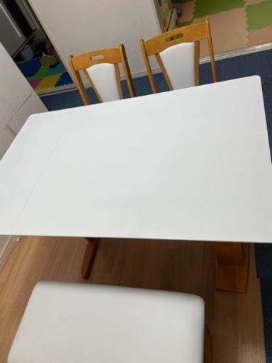 ダイニングテーブル4点セット ベンチ・チェア