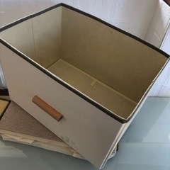 早い者勝ち！収納ケース　収納箱　いろいろな色あり　折りたたみ式　白　ベージュ　青　緑　チェックの画像