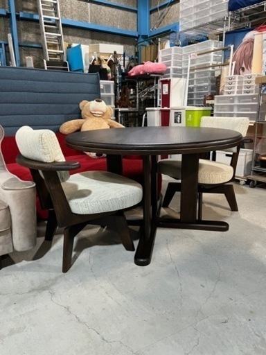 K♢139 アサヒ家具 杉円形LDテーブル ADT-266#90 美品！ K♢139 アサヒ家具 杉円形LDテーブル ADT-266#90 美品！ - メルカリ