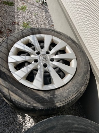 車のパーツ タイヤ、ホイール