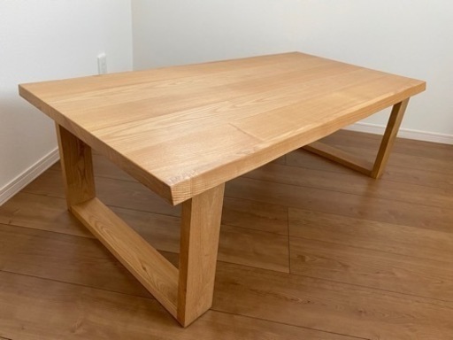 センターテーブル