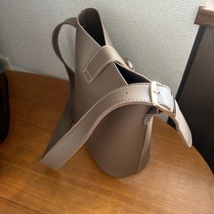 未使用！ショルダーバッグ　ミニポーチ付きの画像