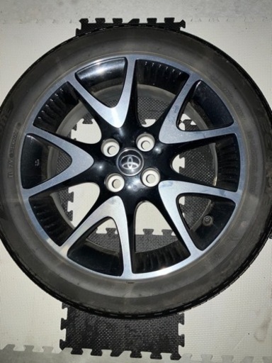 ヤリス純正オプションホイール