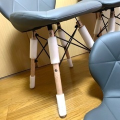 イームズチェア 2脚セット PUレザー座面 ダイニングチェア 椅子 イス シェルチェア クッション いす イームズチェアー 木脚 リビングチェア ☆ほぼ新品&予備スペア座面おまけ付きの画像
