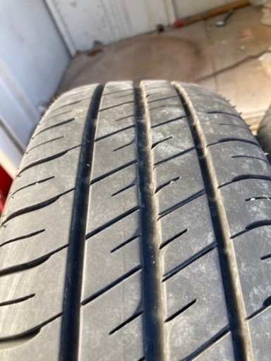 車のパーツ タイヤ、ホイール