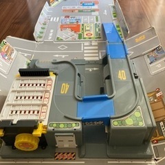 トミカのお片付け立体マップの画像