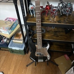 ベース