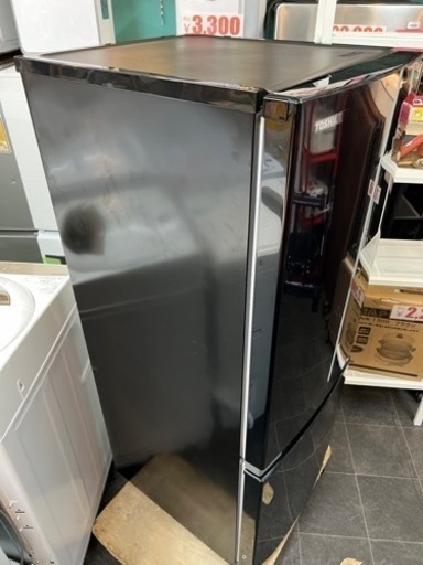 大阪市内送料無料❗️美品❗️東芝 153L スタイリッシュなデザイン!! 耐熱100℃テーブルボード 冷蔵庫　GR-M15BS家電 キ
