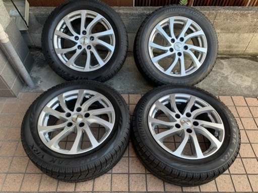 スタッドレス　ブリザック　205/55R16　ヴォクシー　ノア　エスクァイア