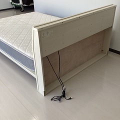 ダブルベッド【町田市再生家具】　233199の画像