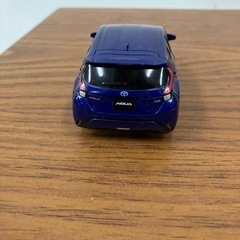 ☆値下げ☆K2403-646 トヨタ アクア プルバックカー ①ブルー 動作確認済み 中古美品の画像
