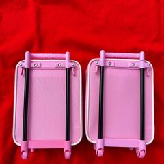 ハローキティ　キャリーケース２個セットの画像