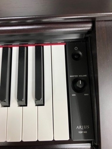 O2403-648 YAMAHA デジタルピアノ YDP-143R 2018年製 動作確認済み ヘッドホン/取説あり 汚れあり 中古