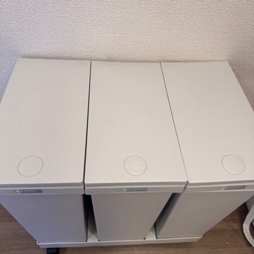 キャスター付き　3分別ゴミ箱