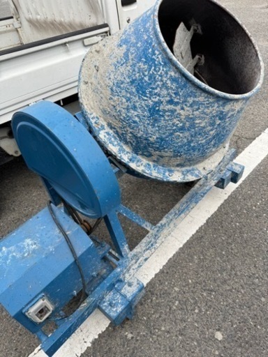 トンボ工業　コンクリートミキサー