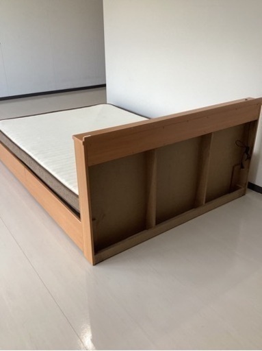 ダブルベッド【町田市再生家具】　233200