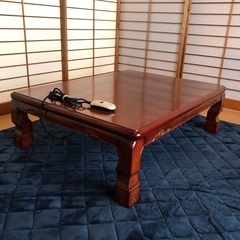 長いコタツ