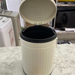 ▼値下げ▼ゴミ箱 ごみばこ スチールゴミ箱 5L 🚚自社配送時💳代引き可🚚(現金、クレジット、スマホ決済対応)の画像