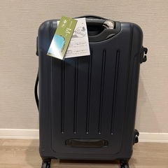 新品ネイビーMサイズ4日〜7日4.5kg、63.3ℓ