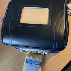 【取引中】ランドセル　　　黒に青ラインの画像