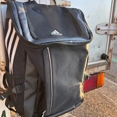 知多市　adidas リュック