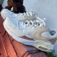 NIKE エアマックス　スニーカー