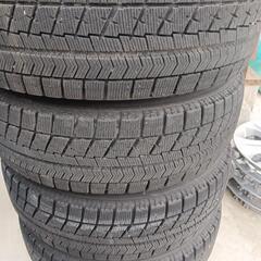185/70R14スタッドレスタイヤ　差し上げますの画像