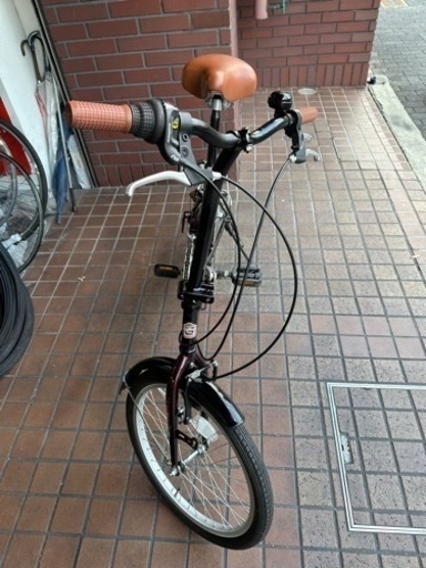 ★美品★20インチ　外装6段変速付き折り畳み自転車　茶色