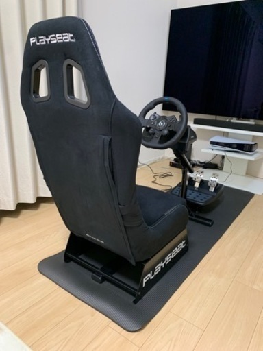 Playseat Evolution Alcantara & Logitech G923