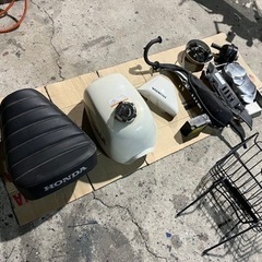 バイク　車体　ゴリラ　50cc　 希望金額言って頂ければ助かりますの画像
