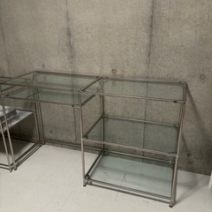 ガラステーブルの画像