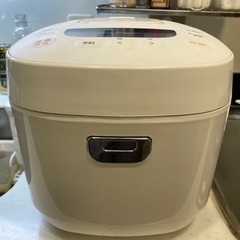 アイリスオーヤマ　炊飯器　の画像