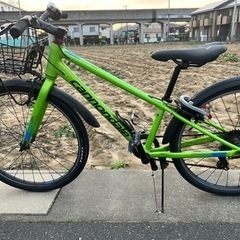24インチ　キッズ　子供用　キャノンデール　自転車 クロスバイクの画像