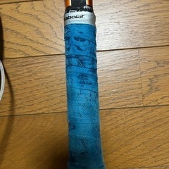 テニスラケット ボール1個付きの画像