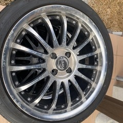 車のパーツ タイヤ、ホイール