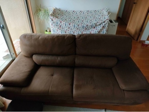 定価10万 シンセティックレザー　2人掛けソファ　合皮　茶色