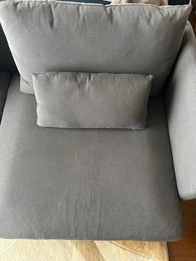 【取引可能3/27迄使用期間2ヶ月美品】IKEA ソーデルハムン3人掛け　アームレスト付き