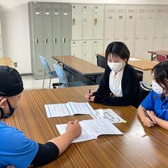 オープニングスタッフ　倉庫管理（正社員）月給24万以上/中途50...