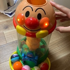 ☆週末限定値下げ中⭐︎アンパンマン　くるコロタワー　ボール　おもちゃ