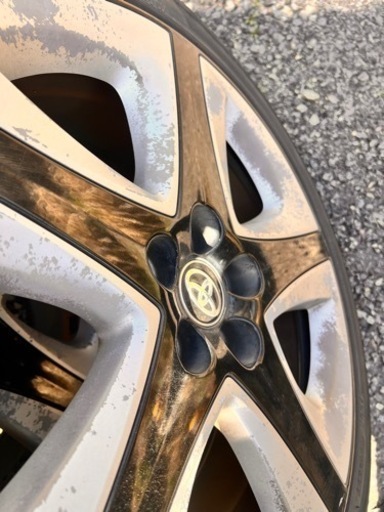 車のパーツ タイヤ、ホイール