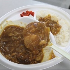 新横浜ポルシェ前　カレーキッチンカー今どこに？？？