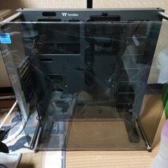 レアなPCケースThermaltake P5 TG Ti オープンフレームの画像