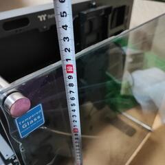 レアなPCケースThermaltake P5 TG Ti オープンフレームの画像
