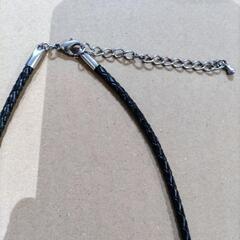 レザーネックレスの画像